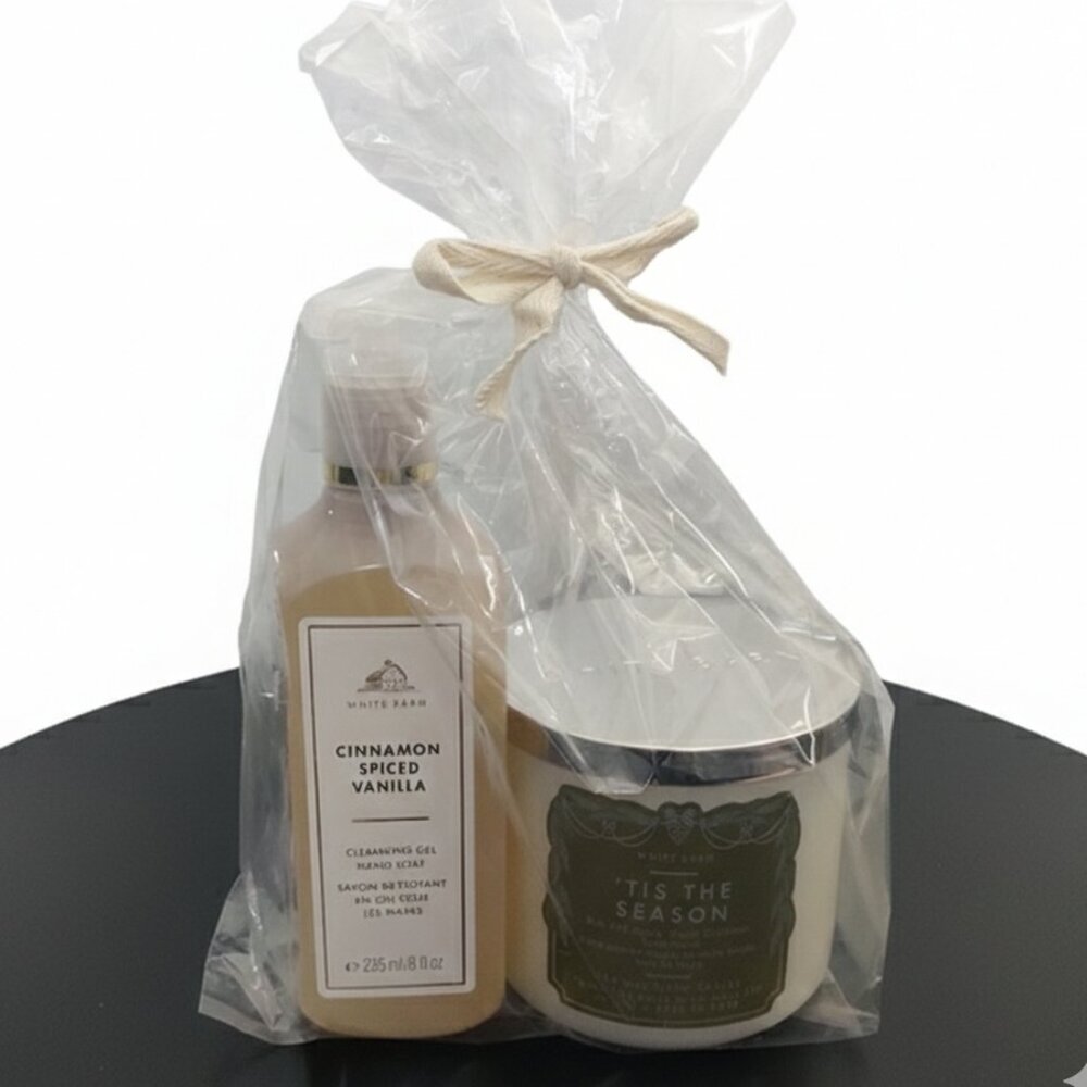 *White Barn Cinnamon Spiced Vanilla Hand Soap & Tis the Season Candle Set – NW